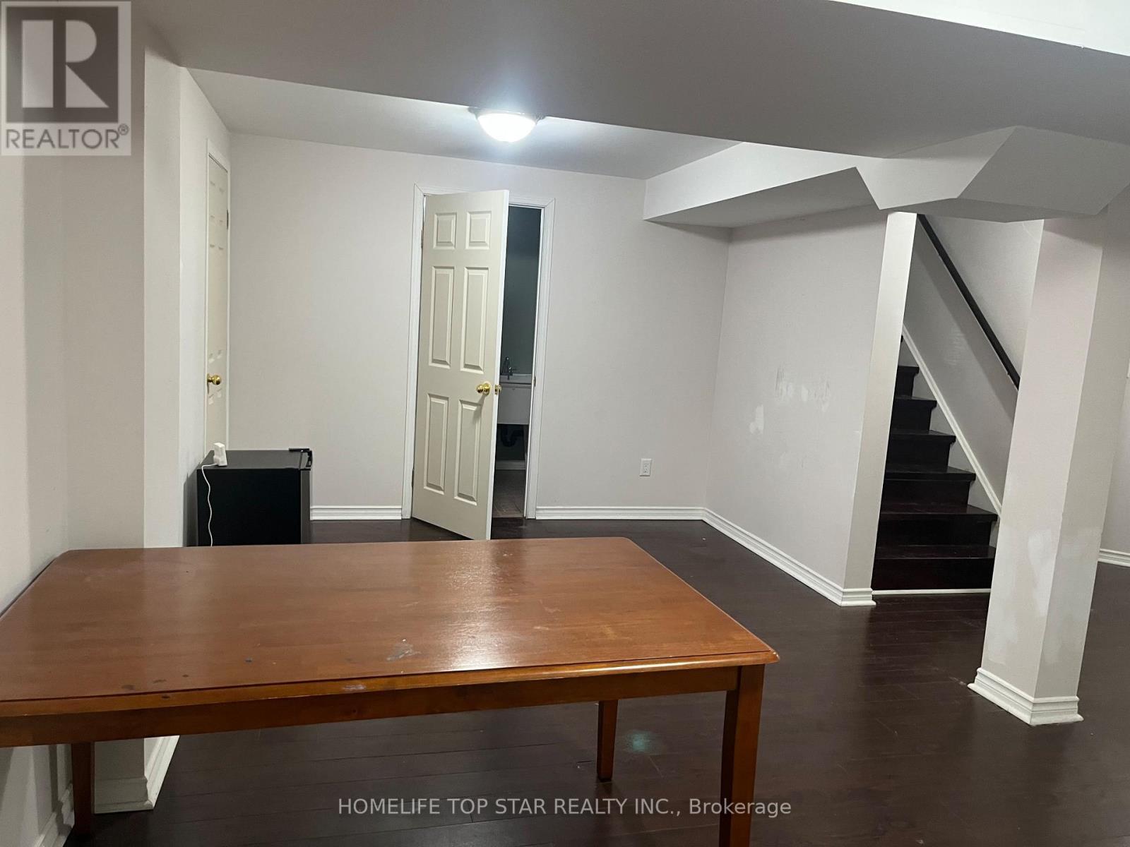 6 Maybole Road, Markham, ON - Indoor