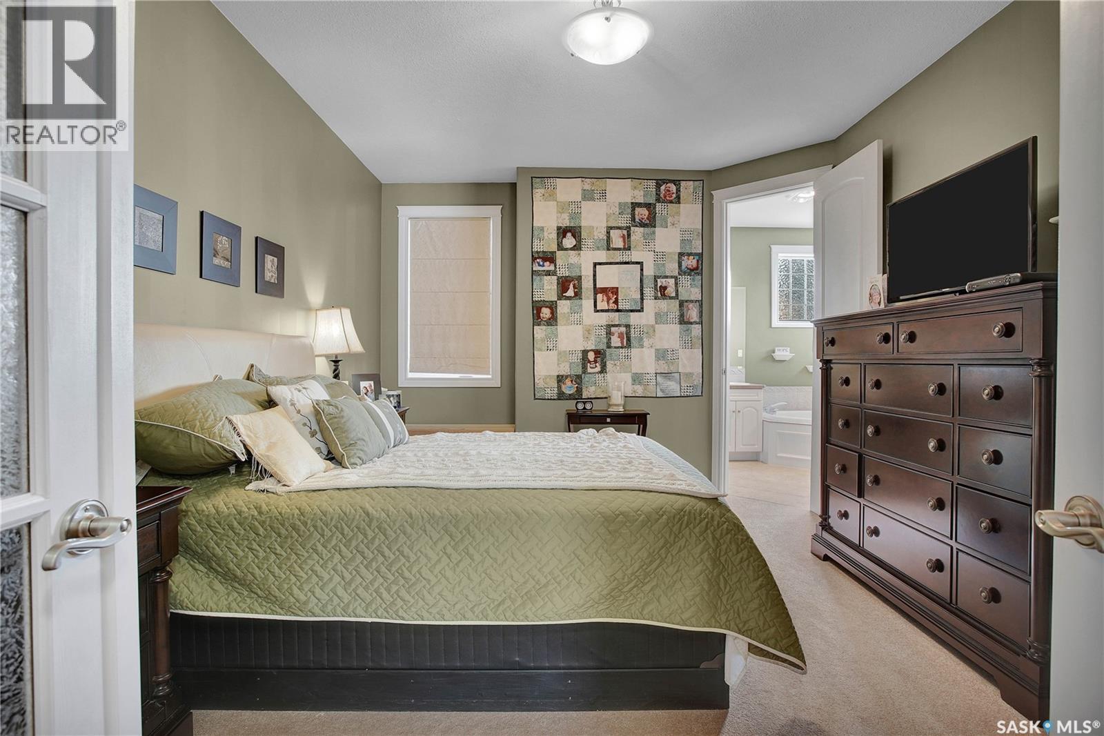 910 Roth Terrace, Rosthern, SK - Indoor Photo Showing Bedroom