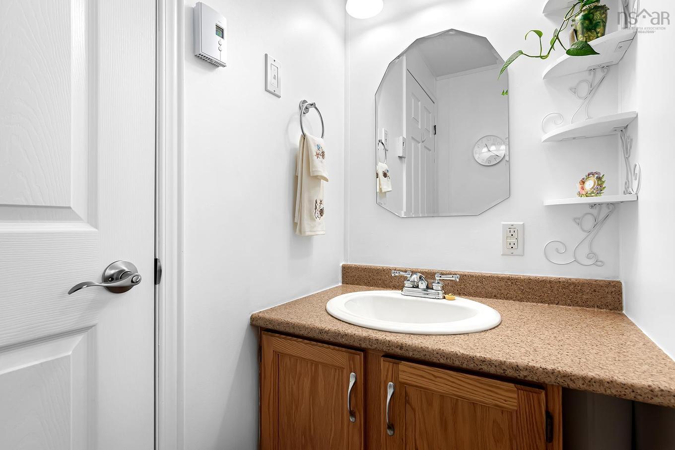 76 Bumpy Lane, Lake Echo, NS