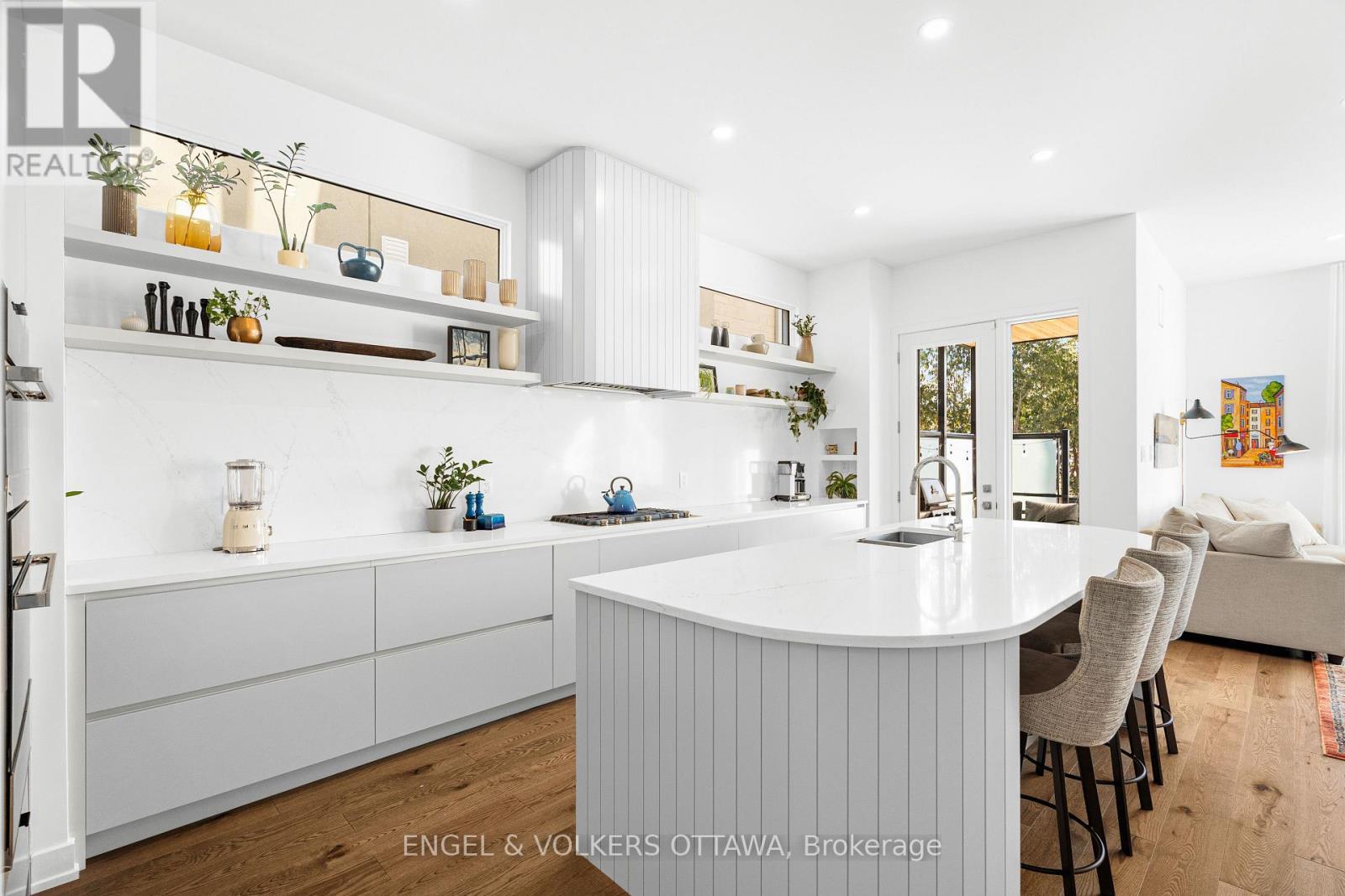 508 Roosevelt Avenue, Ottawa, ON - Indoor Photo Showing Kitchen