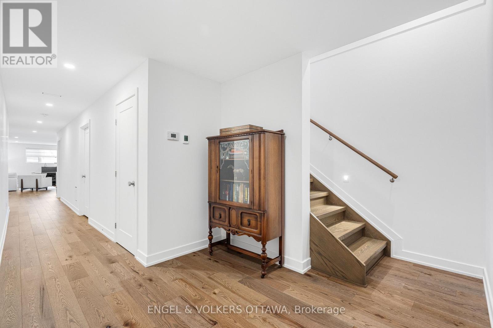 508 Roosevelt Avenue, Ottawa, ON - Indoor Photo Showing Other Room