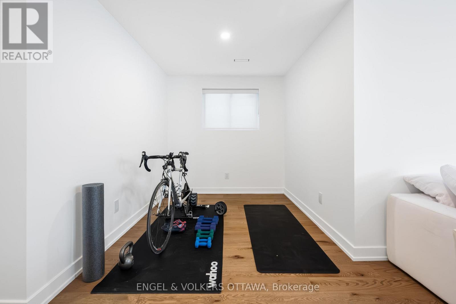 508 Roosevelt Avenue, Ottawa, ON - Indoor Photo Showing Gym Room