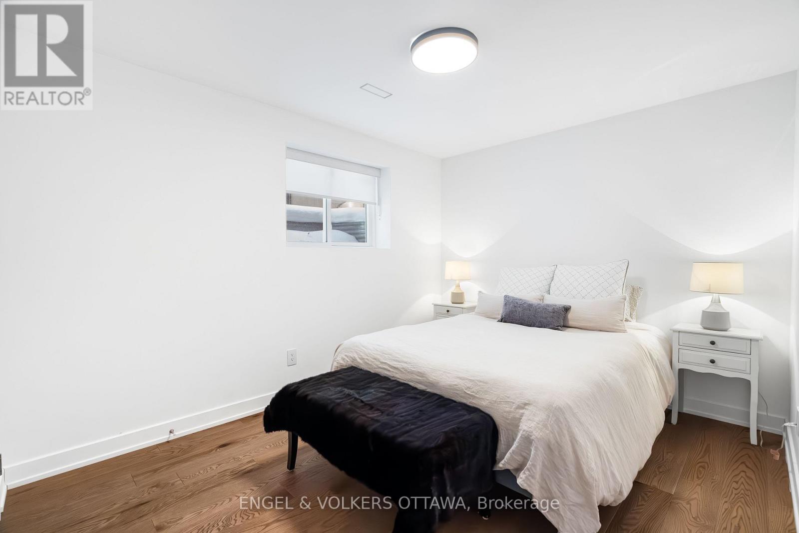 508 Roosevelt Avenue, Ottawa, ON - Indoor Photo Showing Bedroom