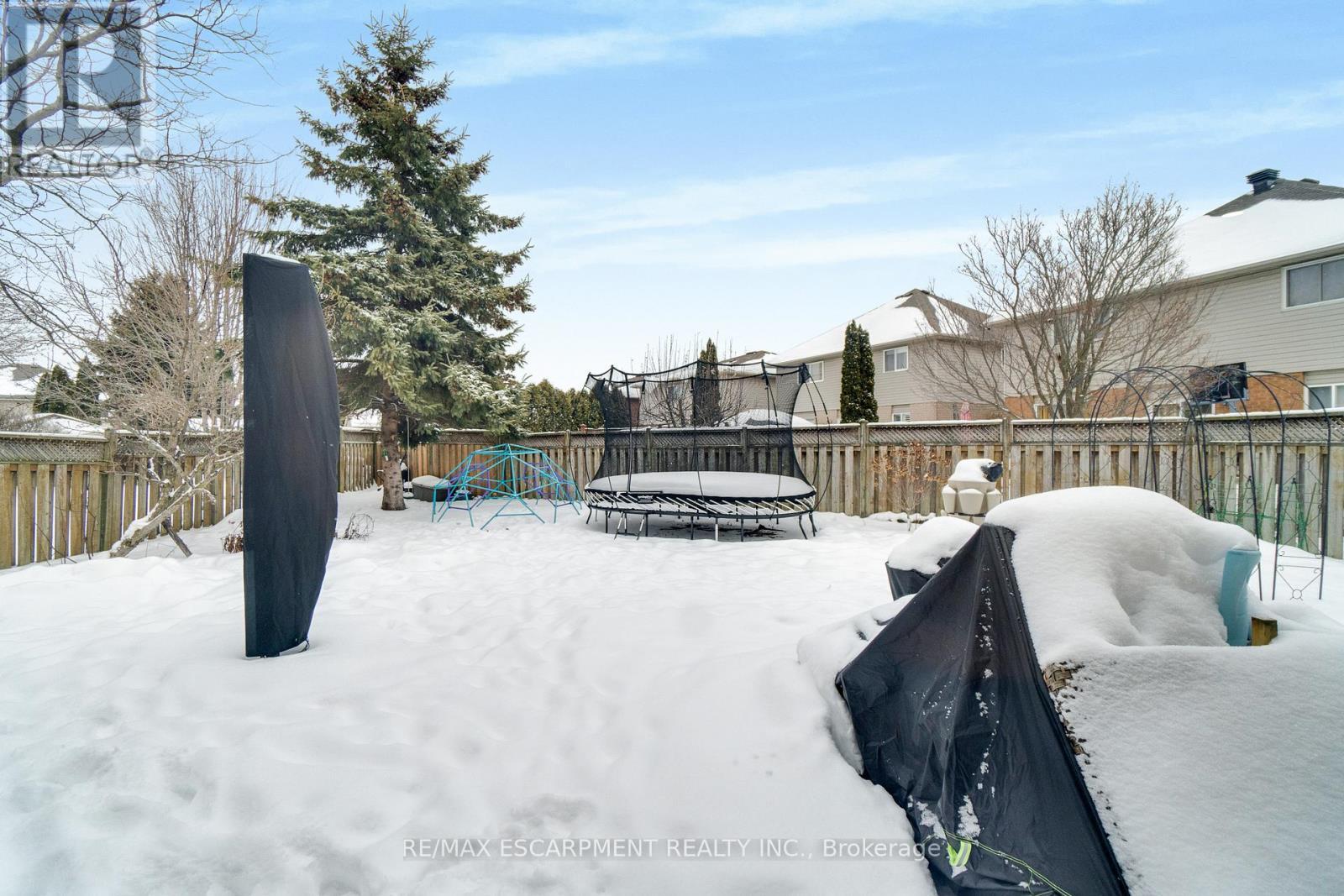 191 Hawkswood Trail, Hamilton, ON - Outdoor