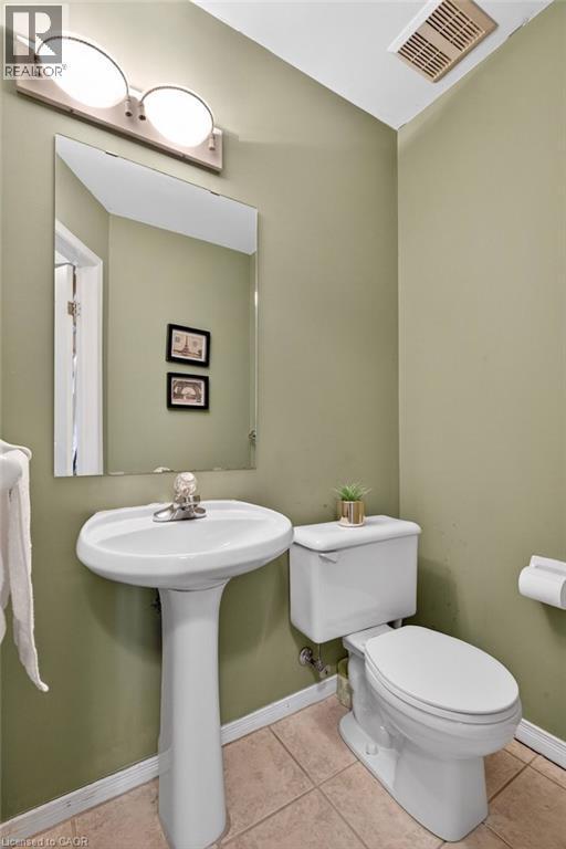 10 Cadham Boulevard Unit# 29, Hamilton, ON - Indoor Photo Showing Bathroom