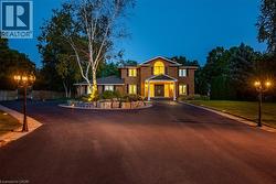 24 JOHN MARTIN Crescent Flamborough, ON L8B 0Z9