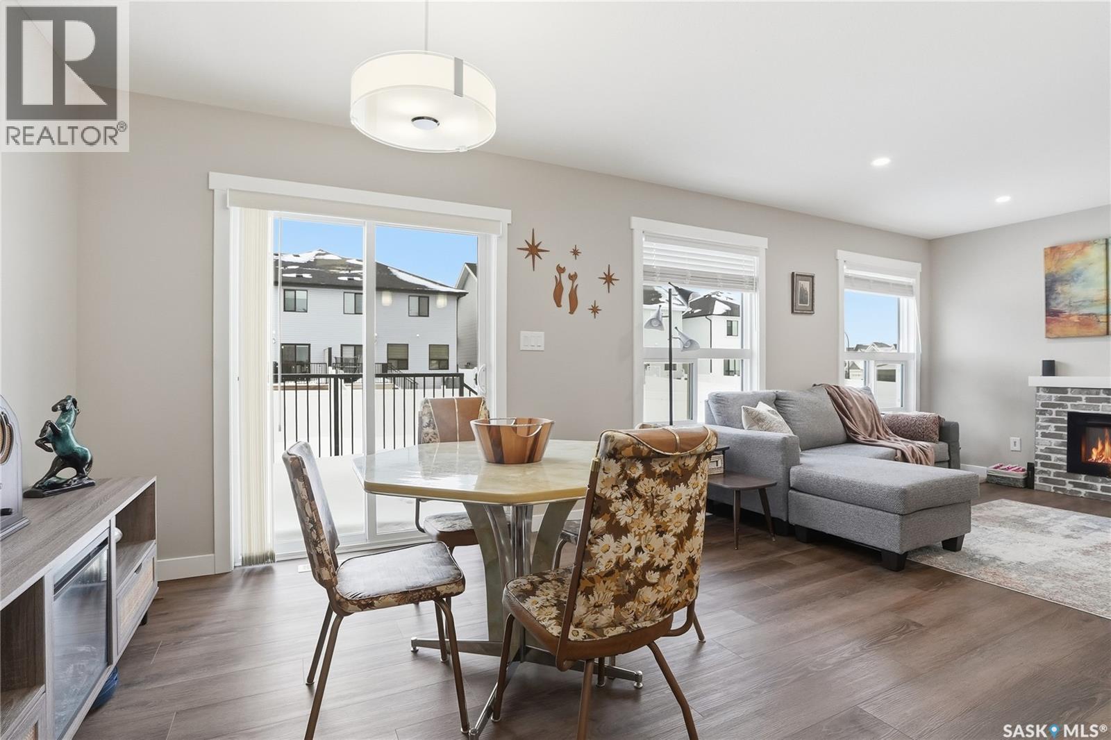 474 Schmeiser Bend, Saskatoon, SK - Indoor With Fireplace