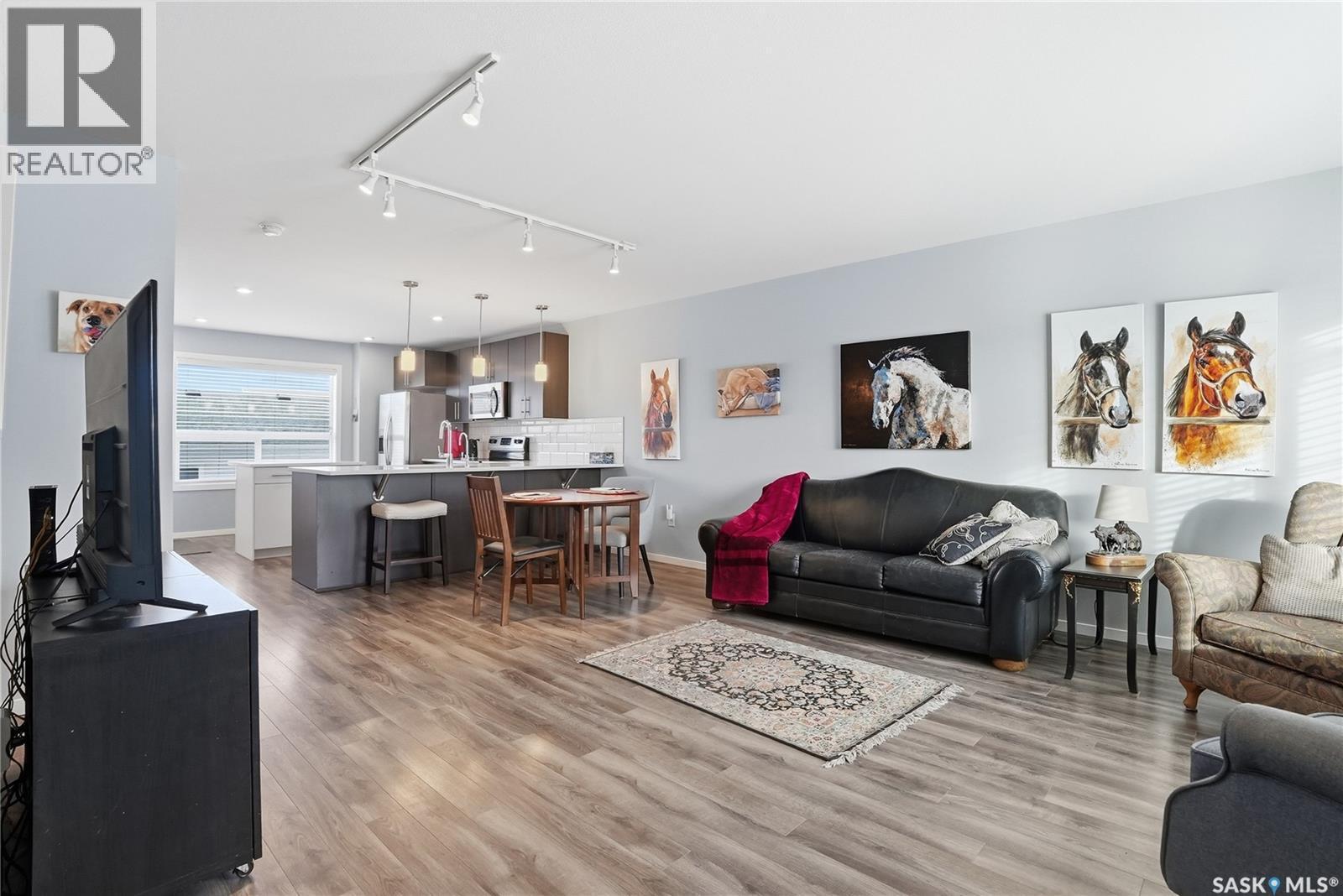 4126 Brighton Circle, Saskatoon, SK - Indoor Photo Showing Living Room