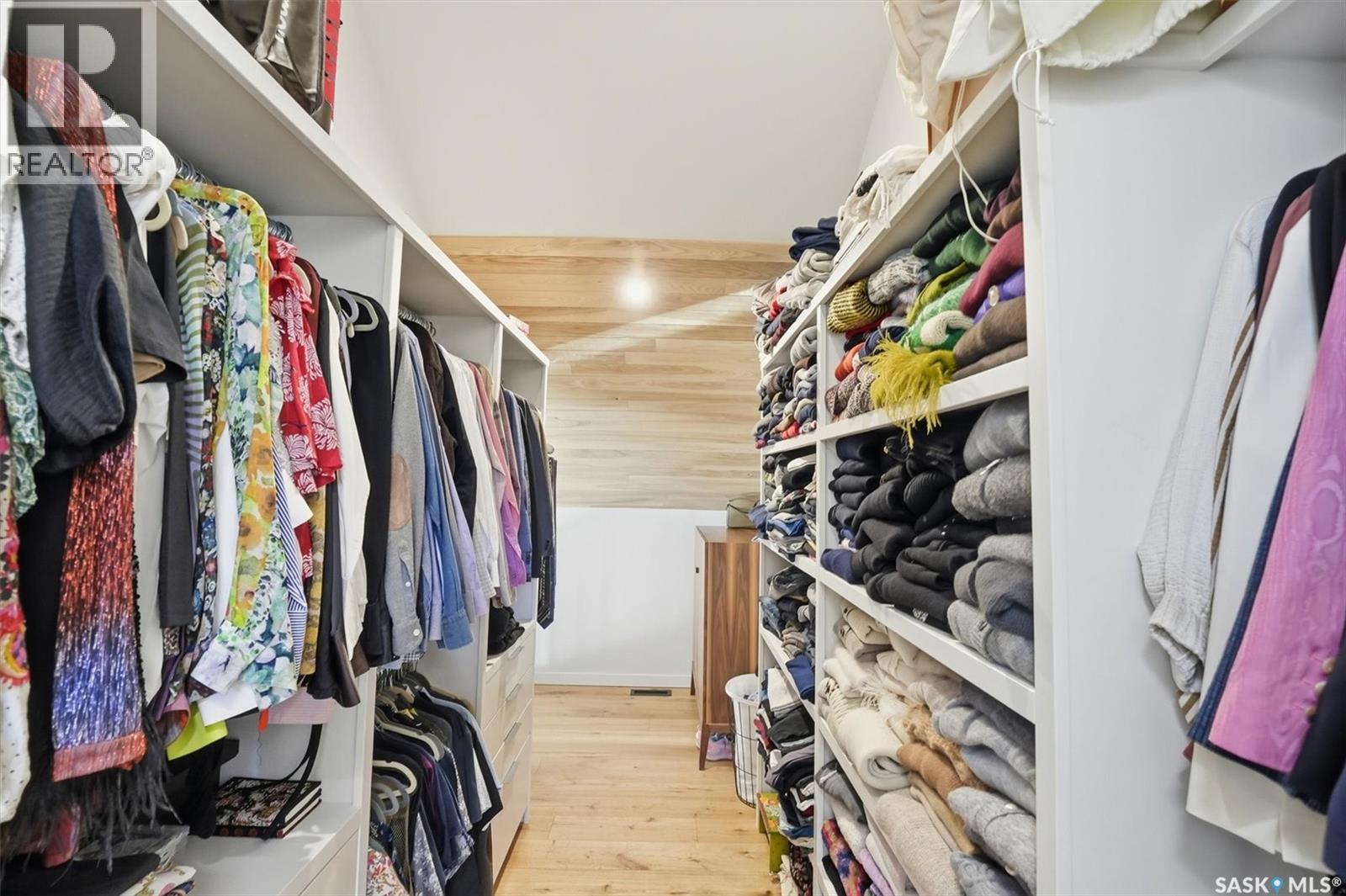 1301 11Th Street E, Saskatoon, SK - Indoor With Storage