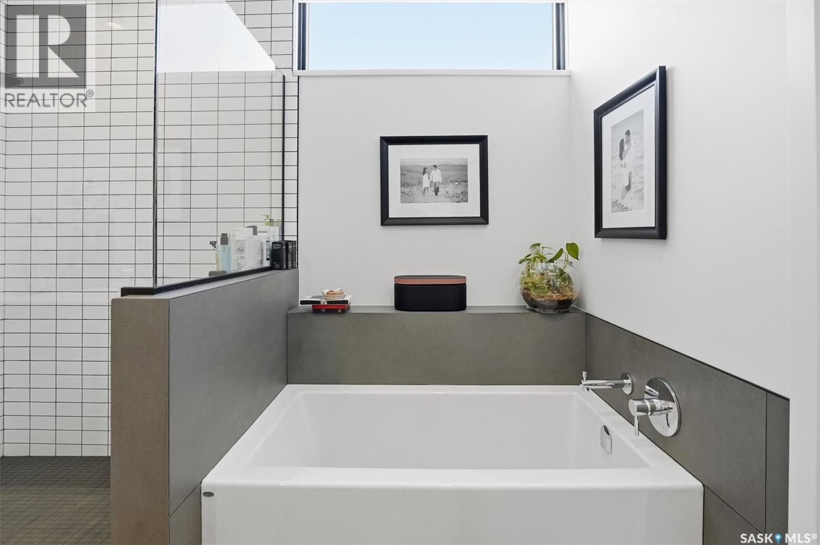 1301 11Th Street E, Saskatoon, SK - Indoor Photo Showing Laundry Room