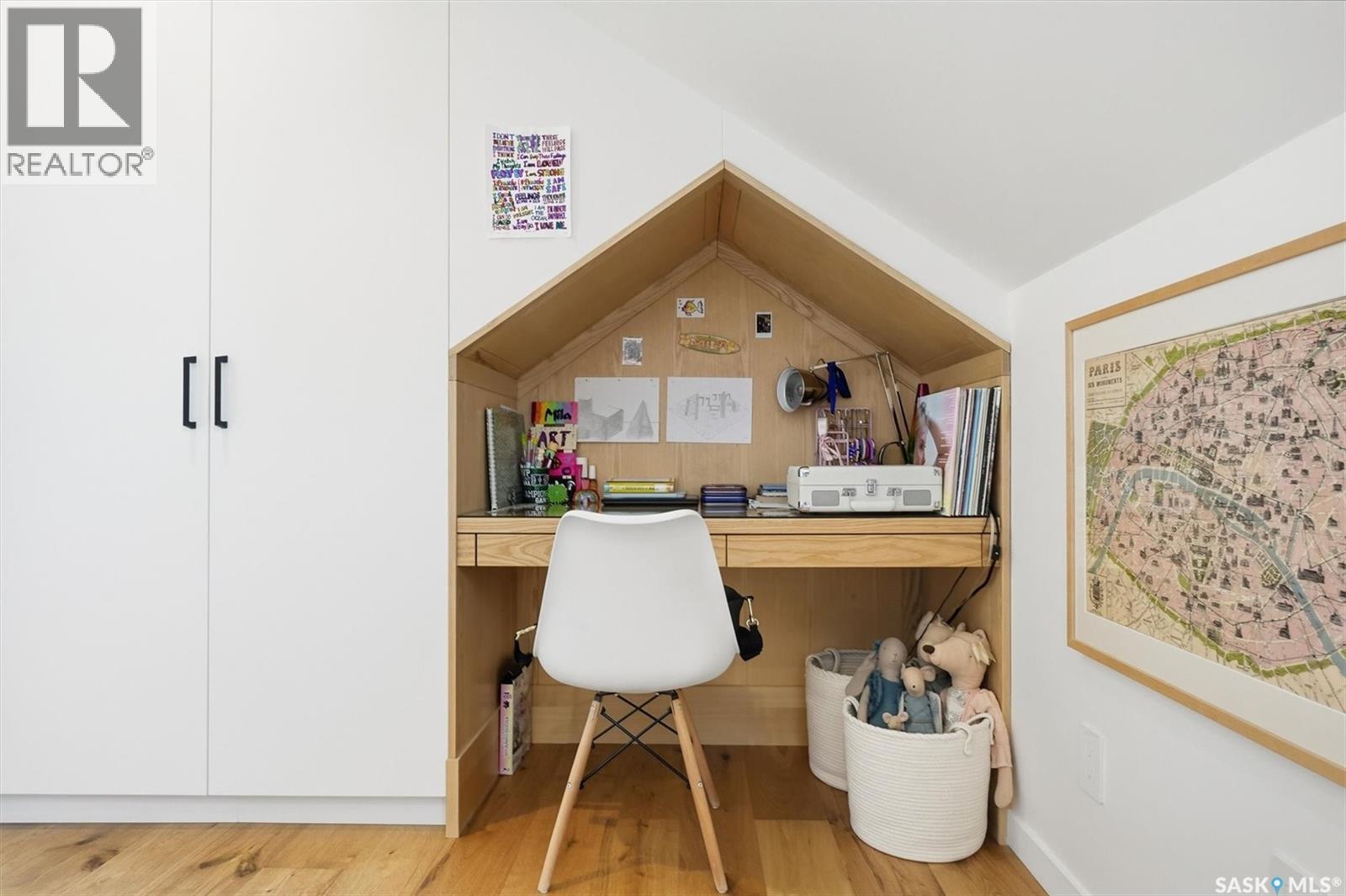 1301 11Th Street E, Saskatoon, SK - Indoor