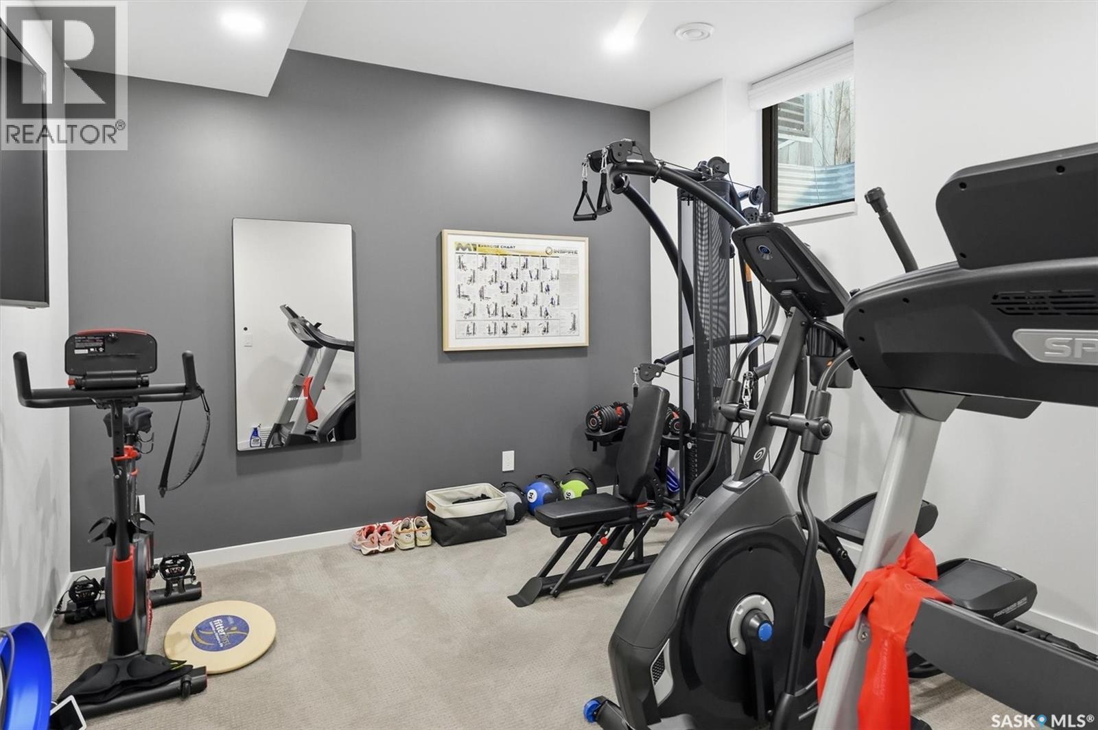 1301 11Th Street E, Saskatoon, SK - Indoor Photo Showing Gym Room