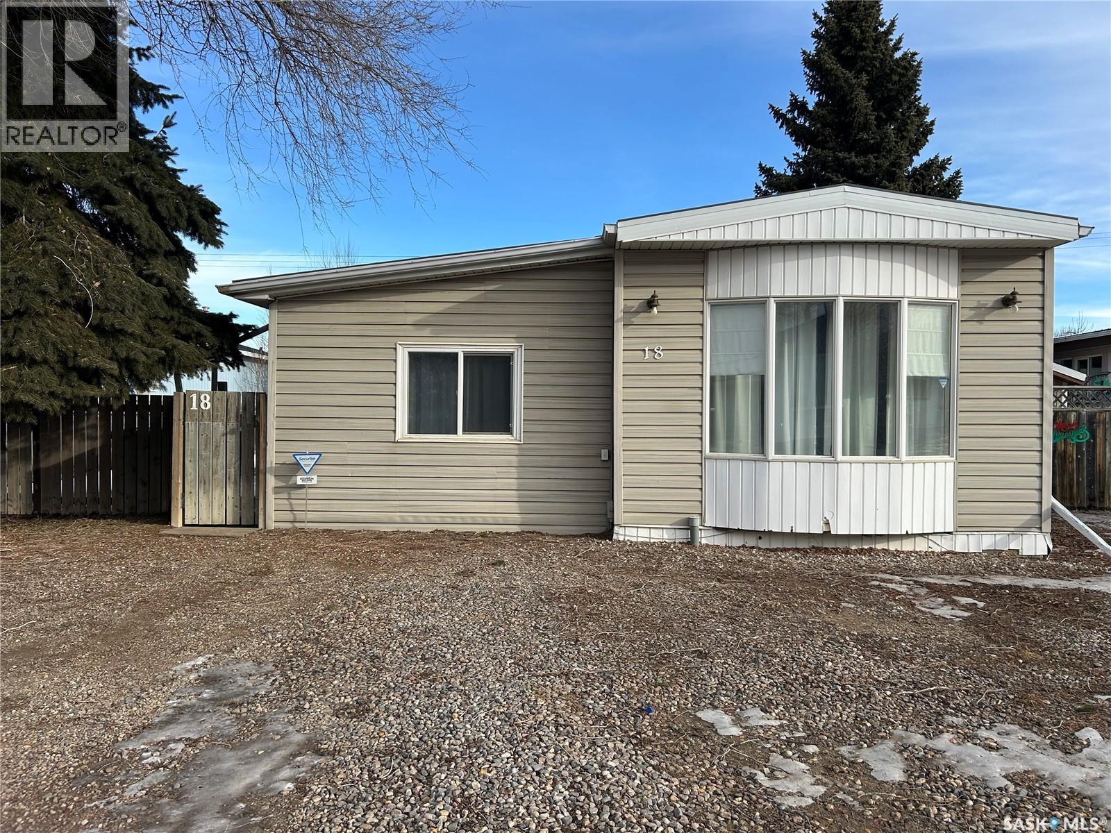 18 Royal Heights, Estevan, SK