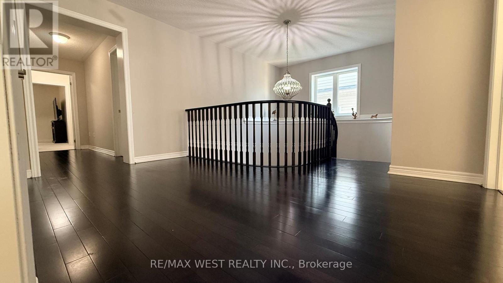 124 Johnson Drive, Shelburne, ON - Indoor Photo Showing Other Room