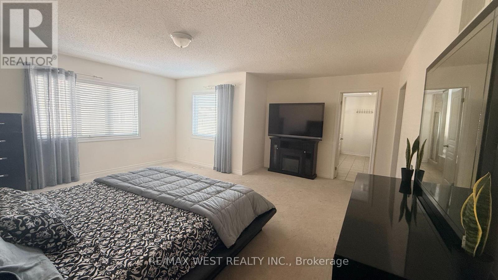 124 Johnson Drive, Shelburne, ON - Indoor Photo Showing Bedroom