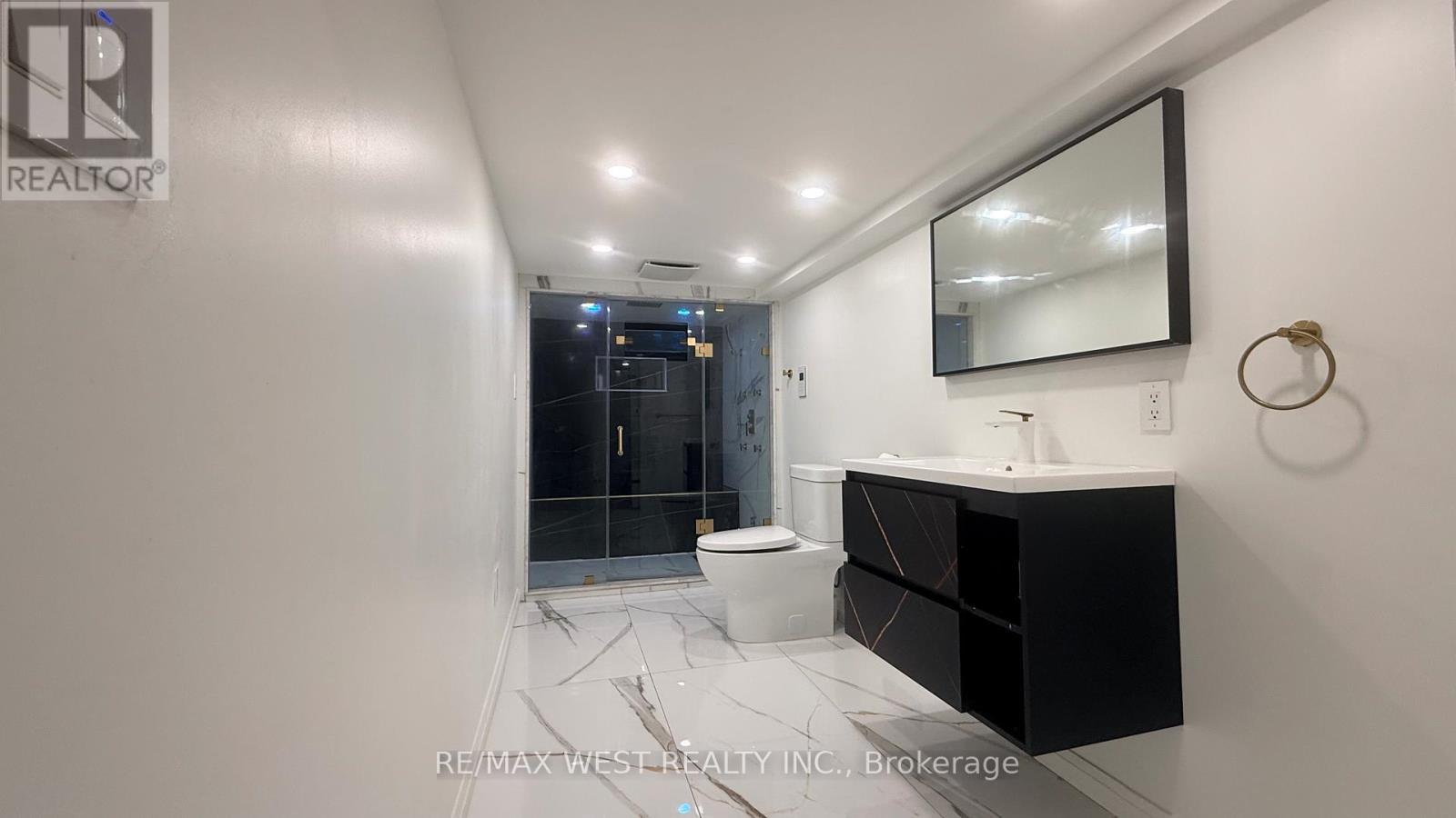 124 Johnson Drive, Shelburne, ON - Indoor Photo Showing Bathroom