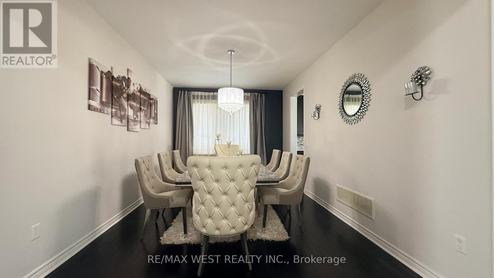 124 Johnson Drive, Shelburne, ON - Indoor Photo Showing Dining Room