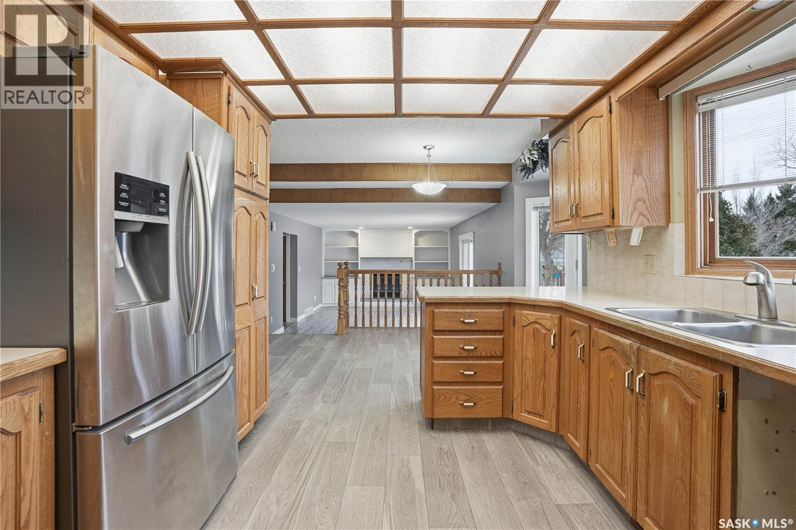 3418 Keohan Crescent, Regina, SK - Indoor Photo Showing Kitchen With Double Sink