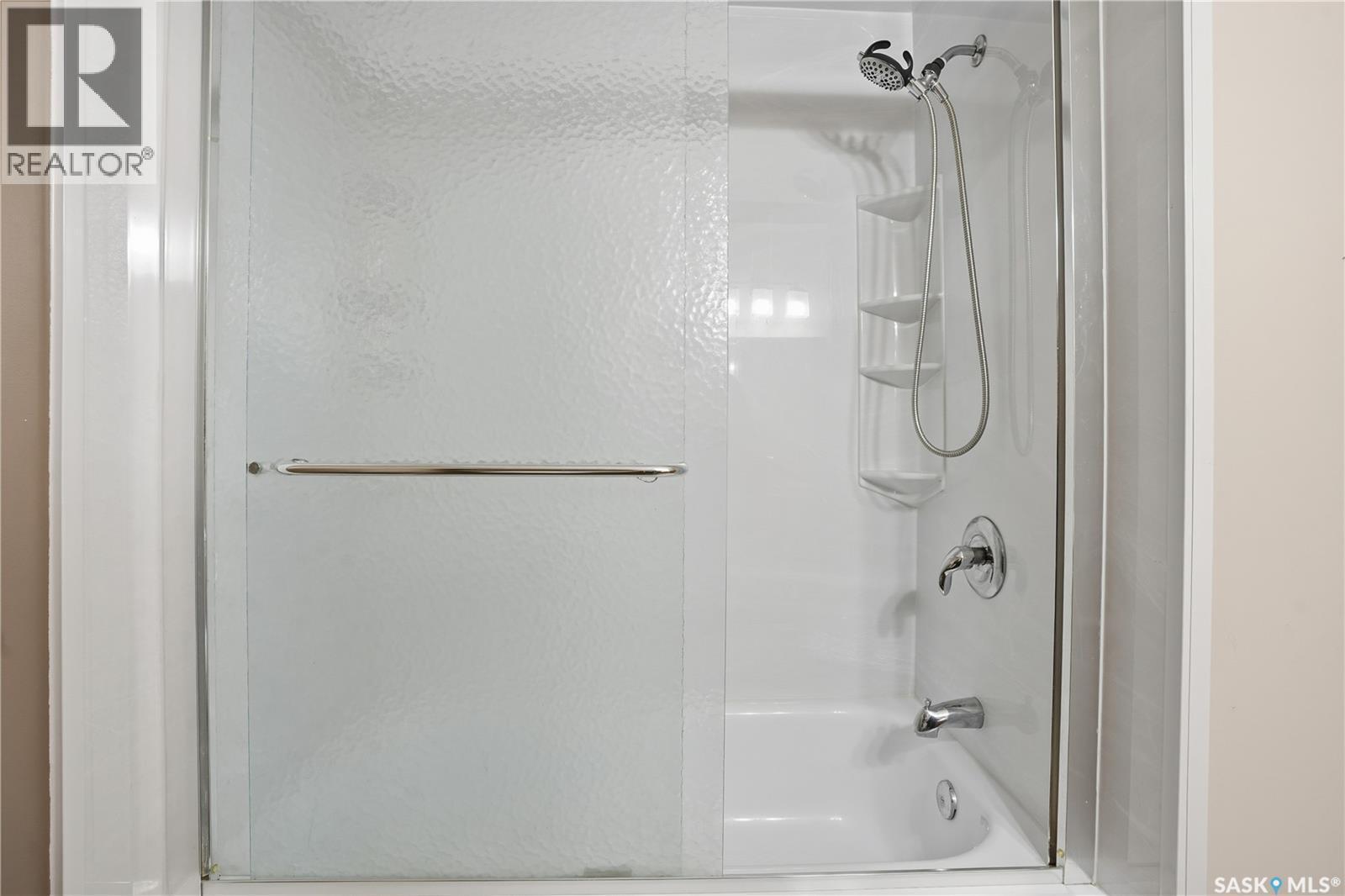 3418 Keohan Crescent, Regina, SK - Indoor Photo Showing Bathroom