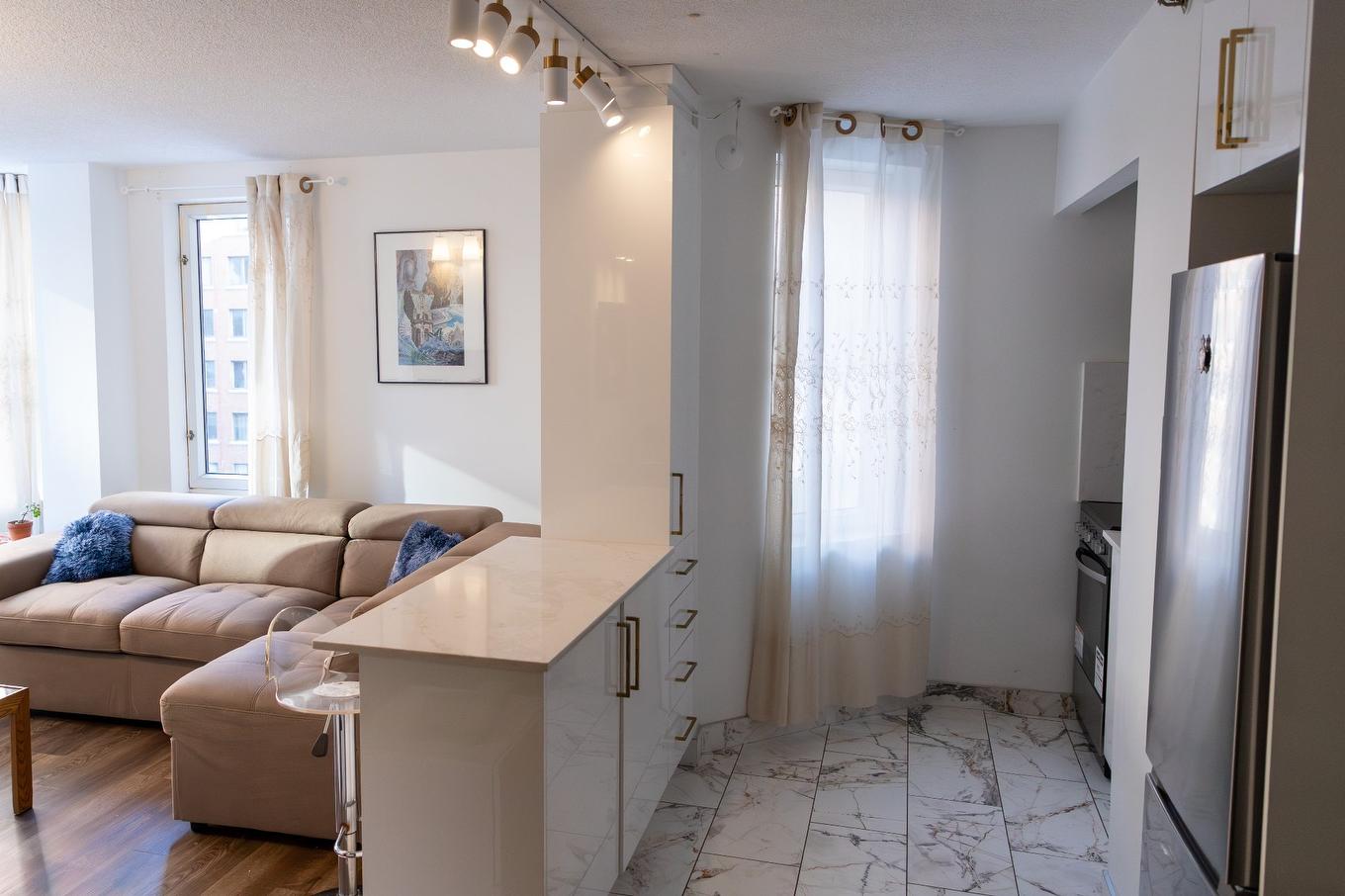 Kitchen - 641-1055 Rue St-Mathieu, Montréal (Ville-Marie), QC - Indoor