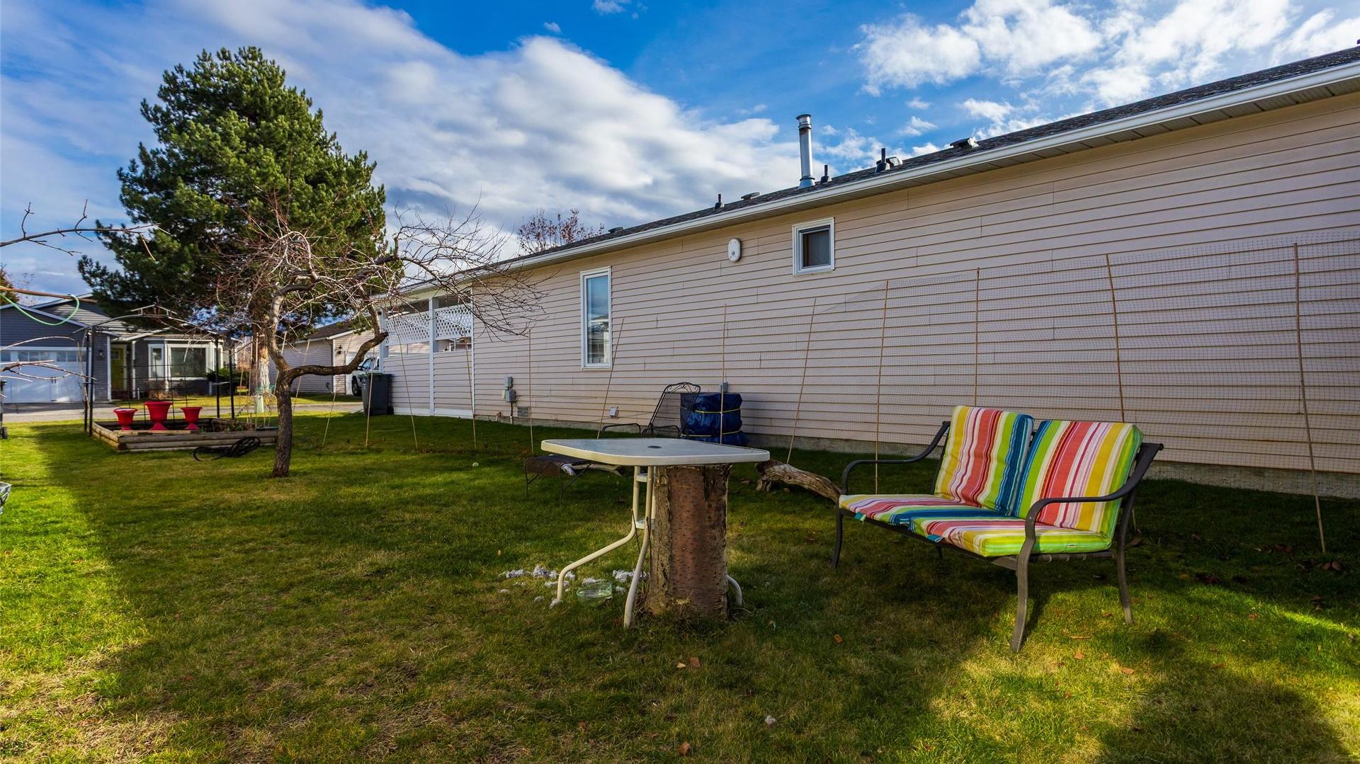 527-1255 Raymer Avenue, Kelowna, BC - Outdoor