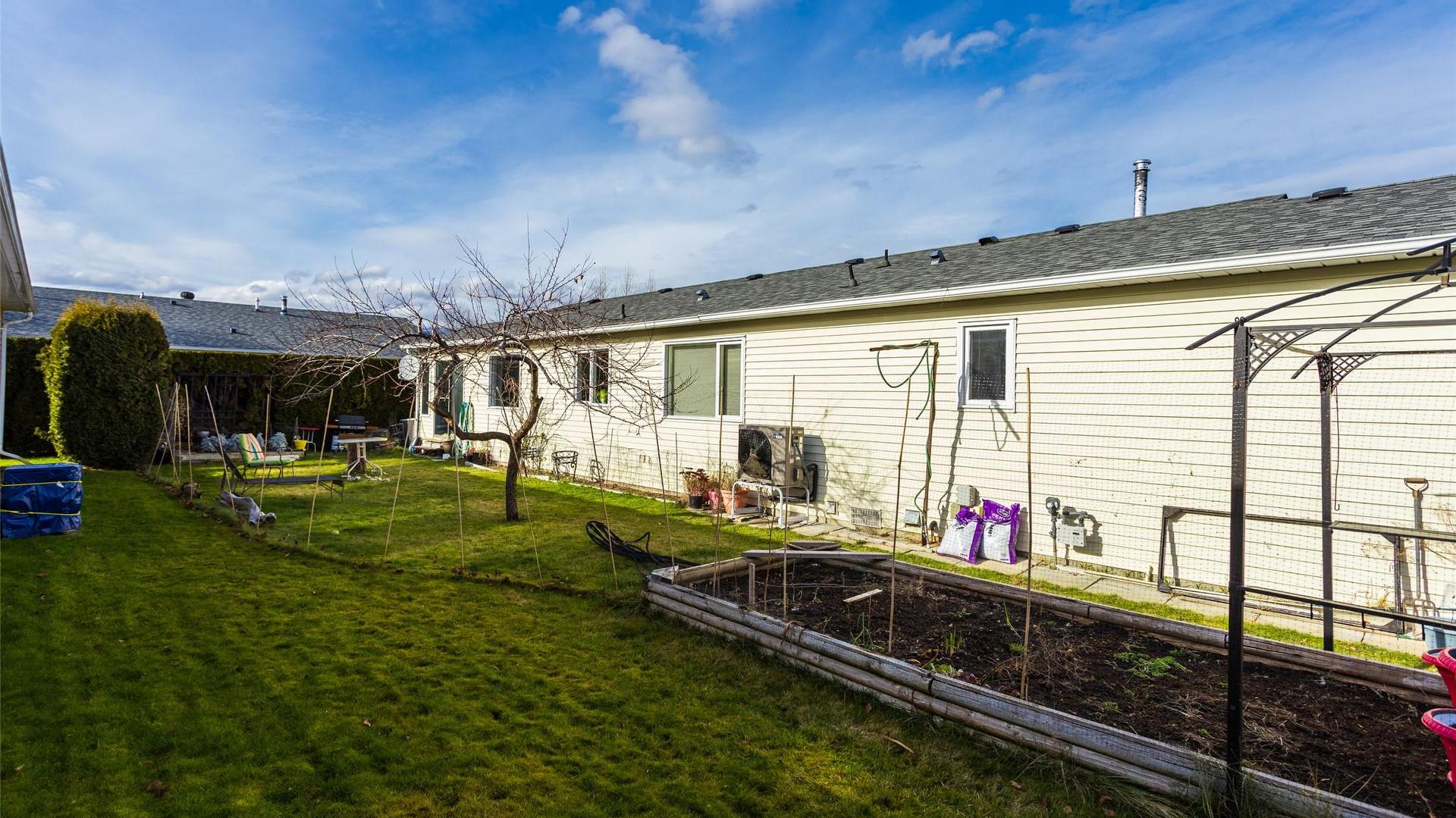 527-1255 Raymer Avenue, Kelowna, BC - Outdoor