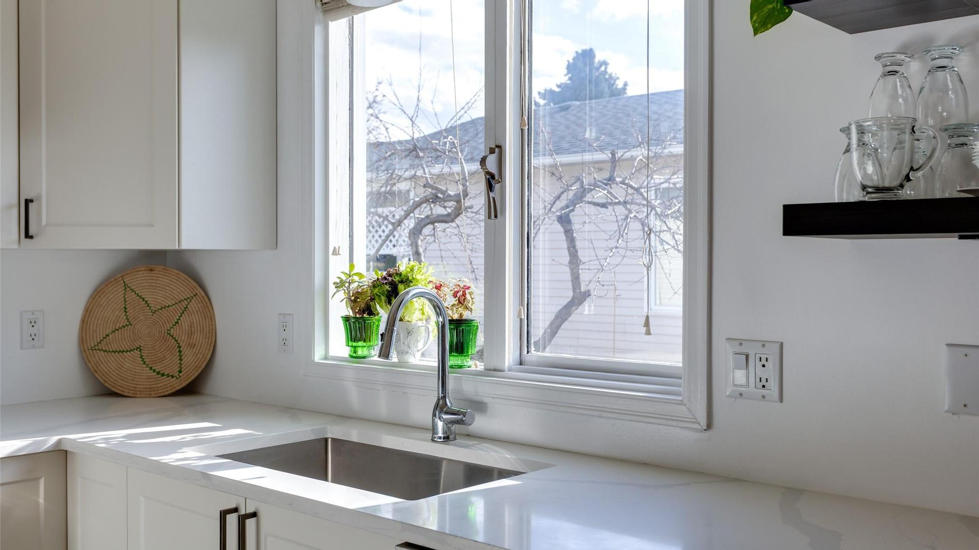 527-1255 Raymer Avenue, Kelowna, BC - Indoor