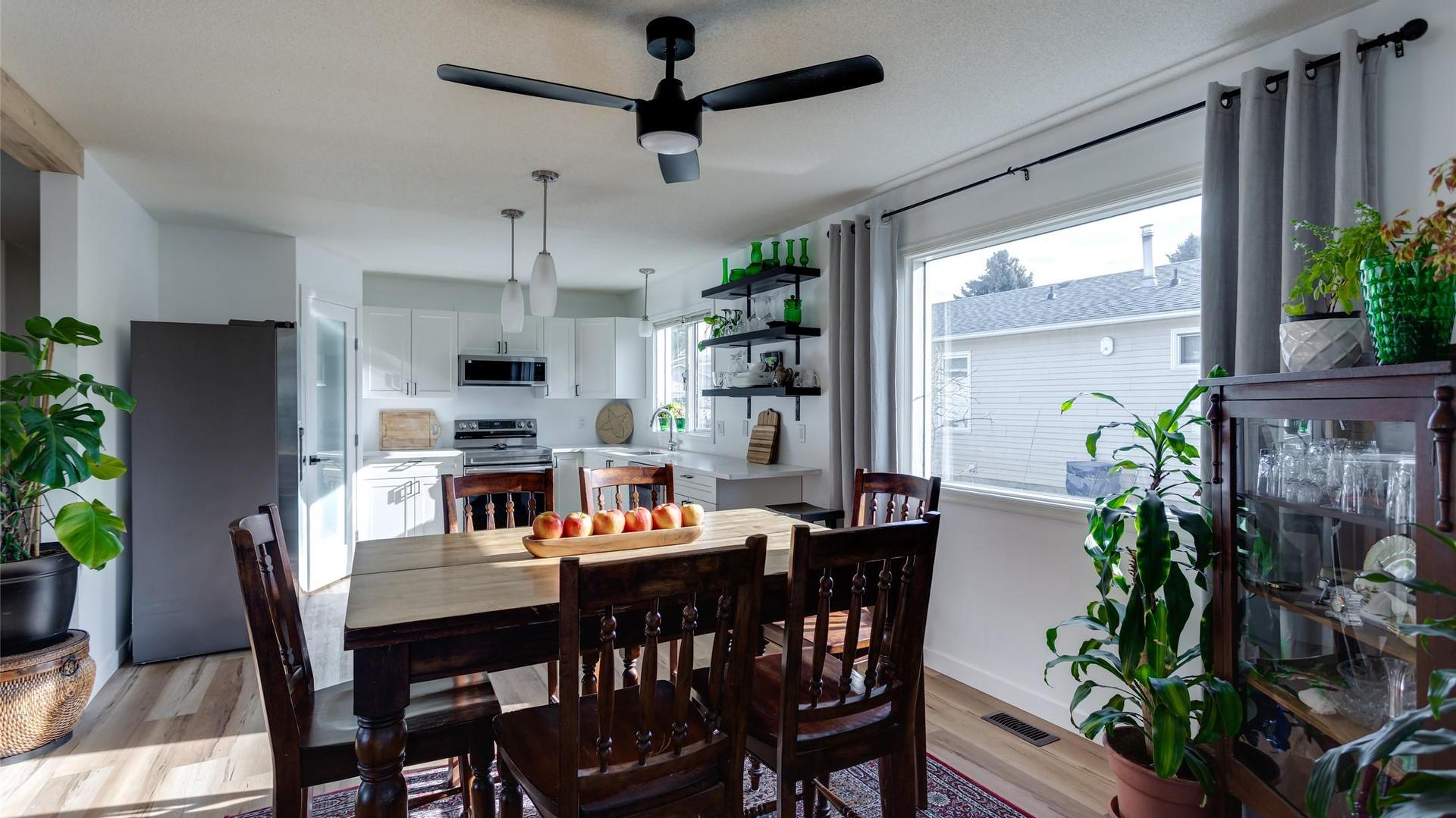 527-1255 Raymer Avenue, Kelowna, BC - Indoor