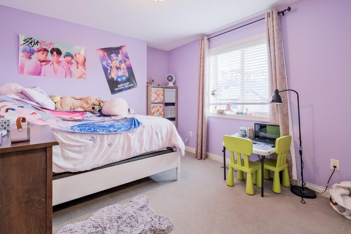 1410 Kendra Court, Kelowna, BC - Indoor Photo Showing Bedroom