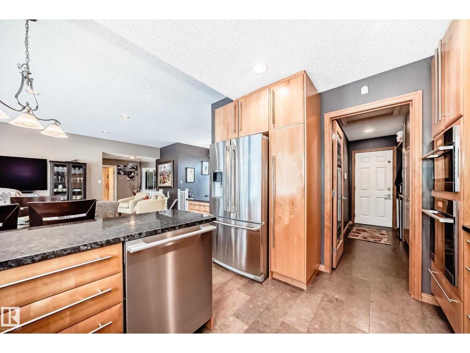 4 Harriott Co, St. Albert, AB