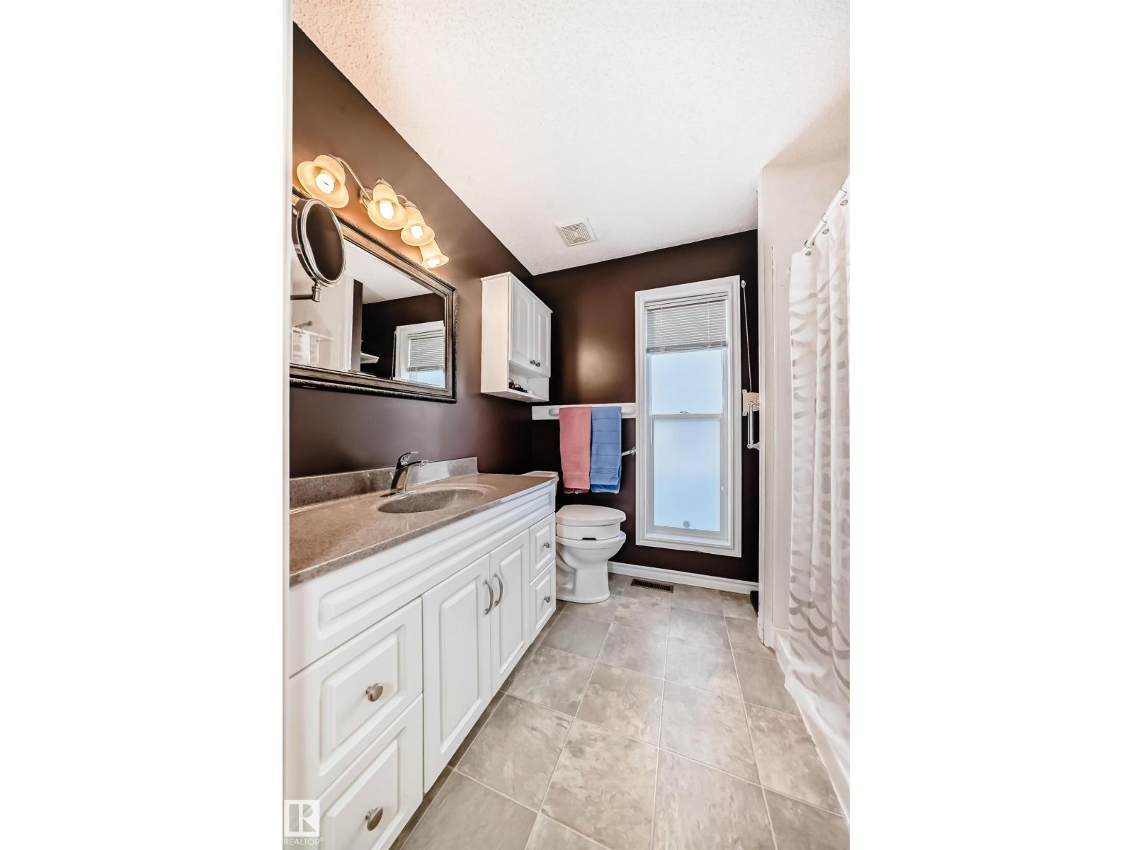 4 Harriott Co, St. Albert, AB