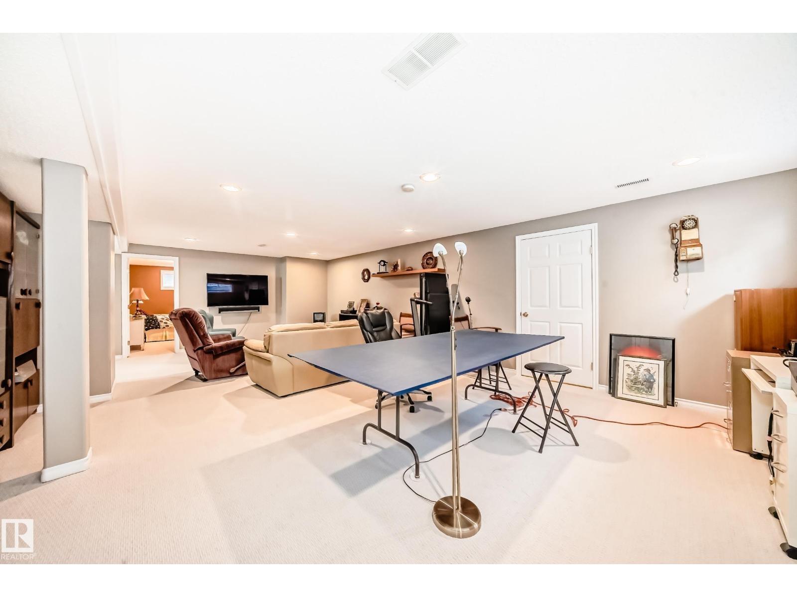 4 Harriott Co, St. Albert, AB