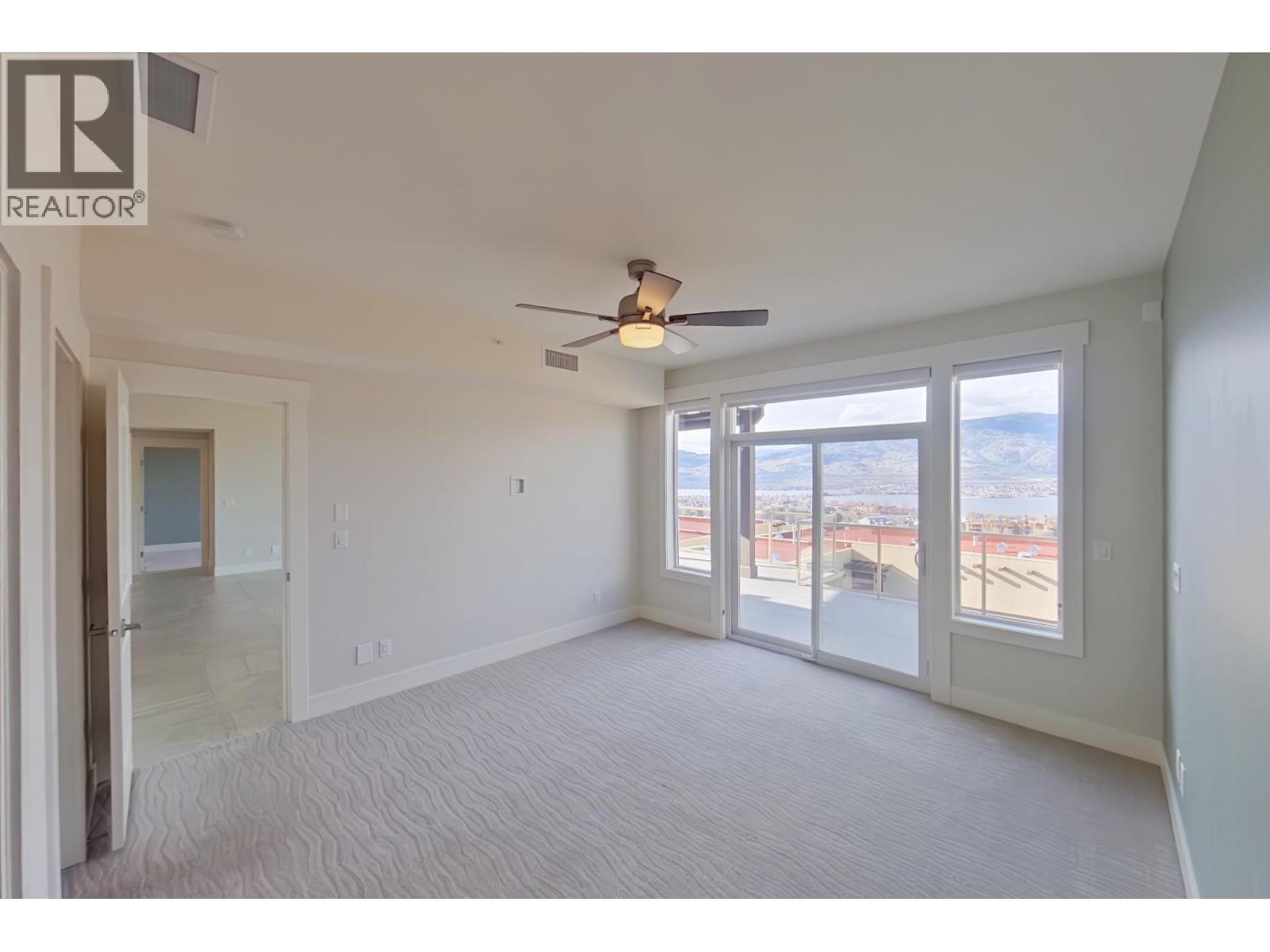 2000 Valleyview Drive Unit# 33, Osoyoos, BC - Indoor Photo Showing Other Room
