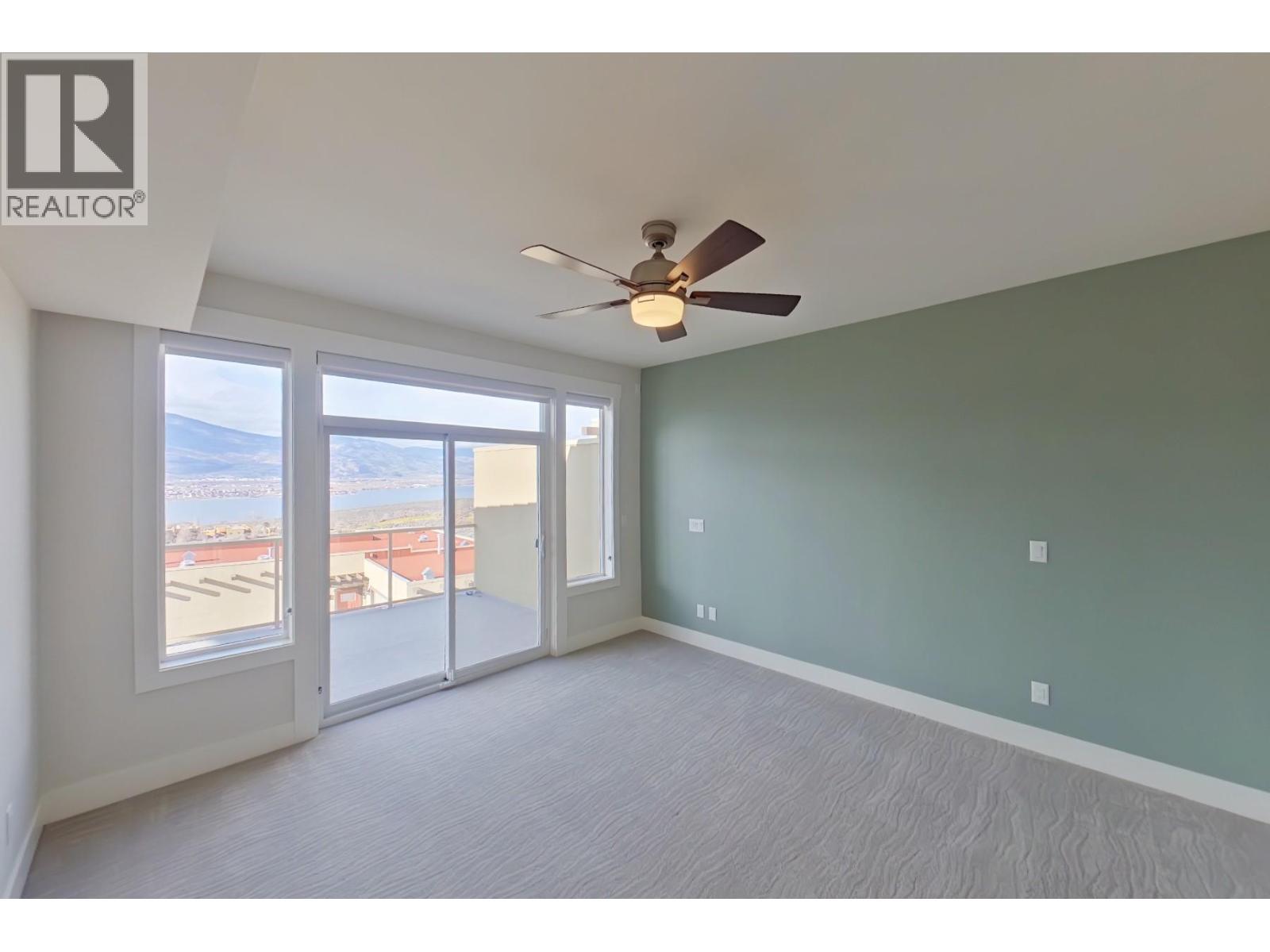 2000 Valleyview Drive Unit# 33, Osoyoos, BC - Indoor Photo Showing Other Room