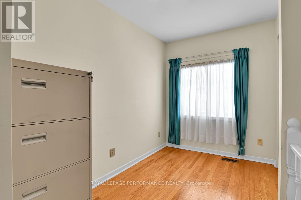 6 Elmdale Avenue, Ottawa, ON - Indoor Photo Showing Other Room
