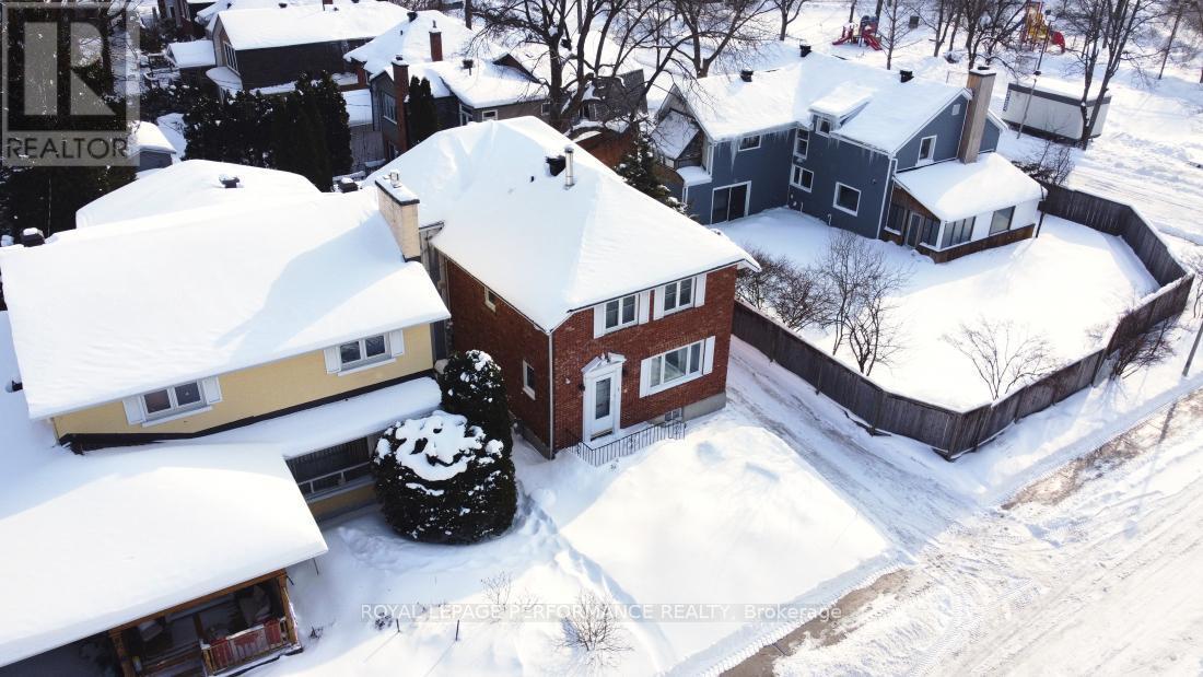 6 Elmdale Avenue, Ottawa, ON - Outdoor