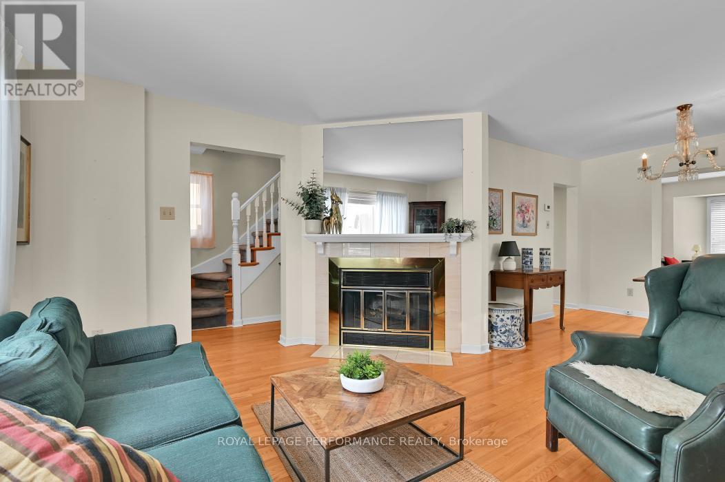 6 Elmdale Avenue, Ottawa, ON - Indoor Photo Showing Living Room With Fireplace
