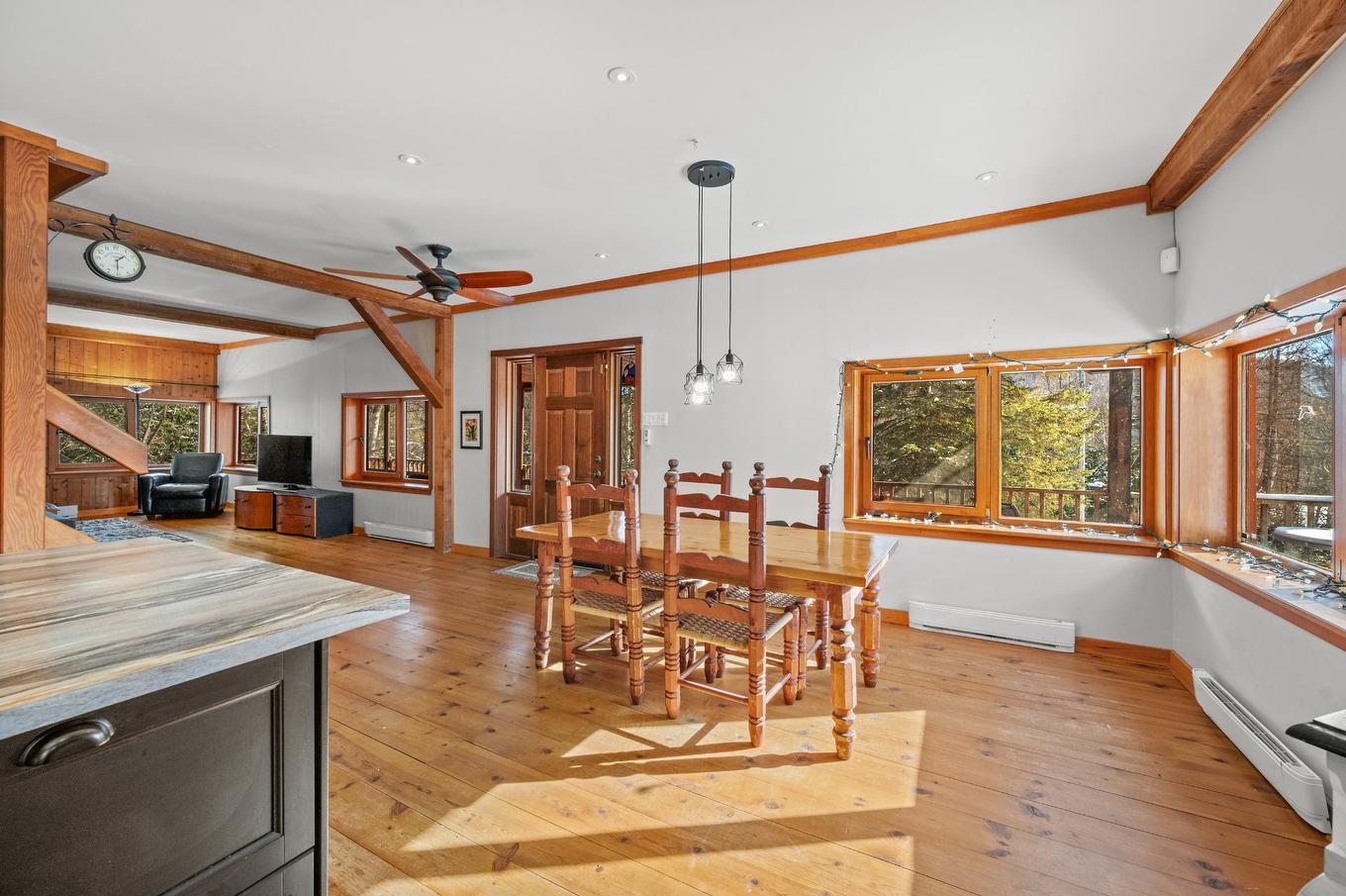 Dining room - 760 Ch. Du Lac-Bouchette, Sainte-Adèle, QC - Indoor