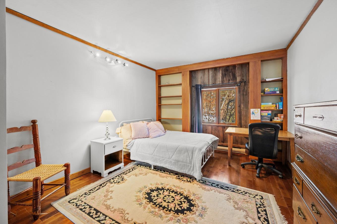 Bedroom - 760 Ch. Du Lac-Bouchette, Sainte-Adèle, QC - Indoor Photo Showing Bedroom