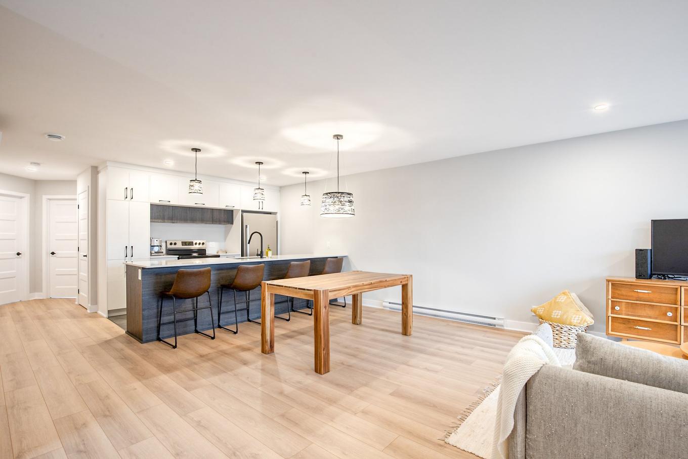 Salle à manger - 734 Rue Magnone, Granby, QC - Indoor