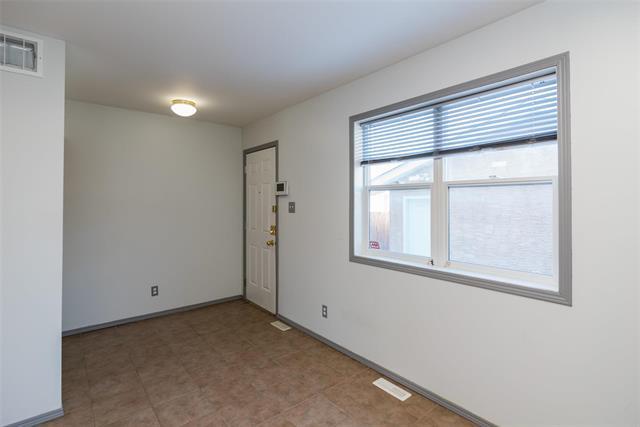 552 Langside St, Winnipeg, MB