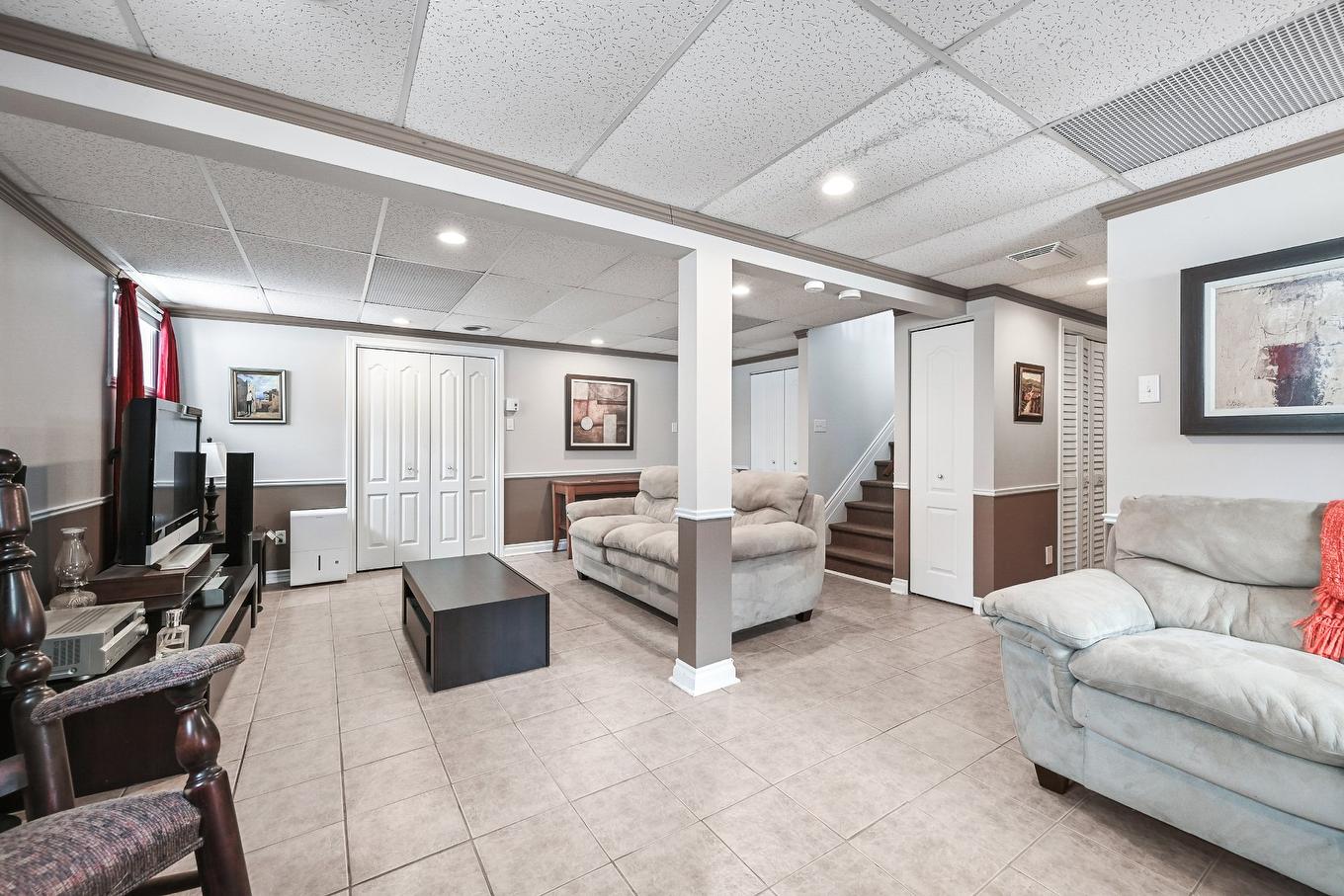 Salle familiale - 116 48E Rue E., Venise-En-Québec, QC - Indoor