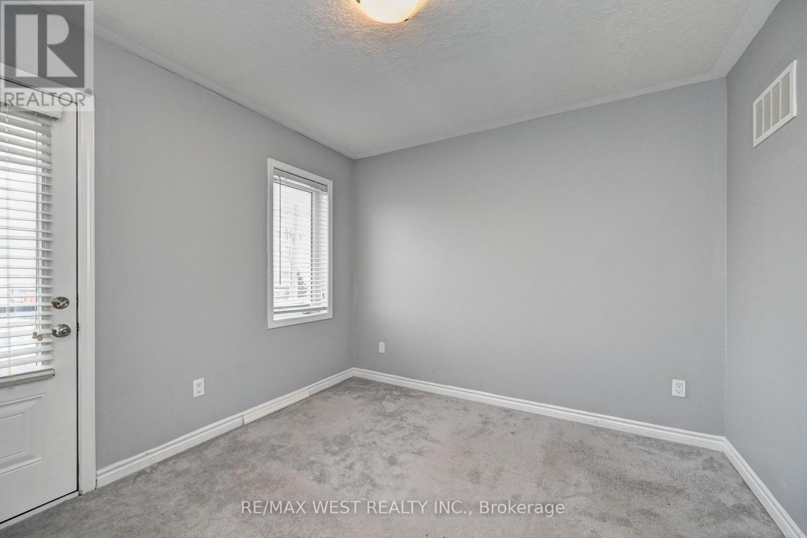 118 Daylily Lane, Kitchener, ON - Indoor Photo Showing Other Room