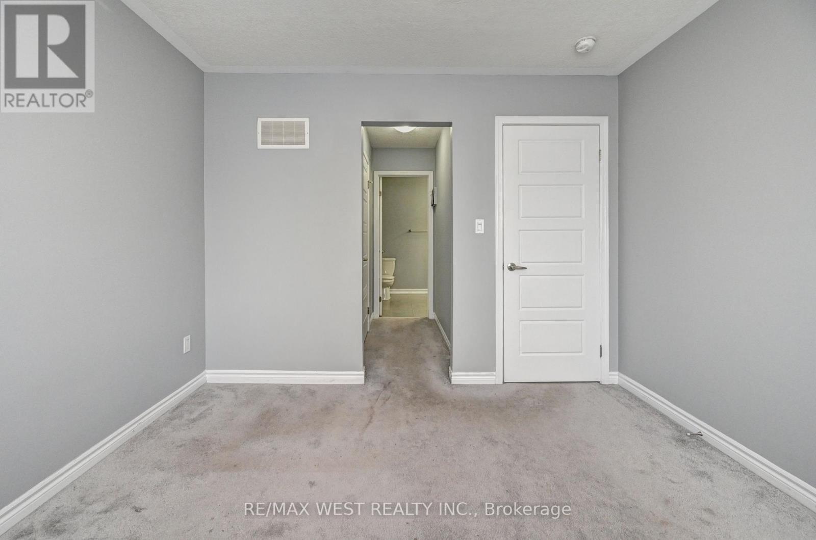 118 Daylily Lane, Kitchener, ON - Indoor Photo Showing Other Room