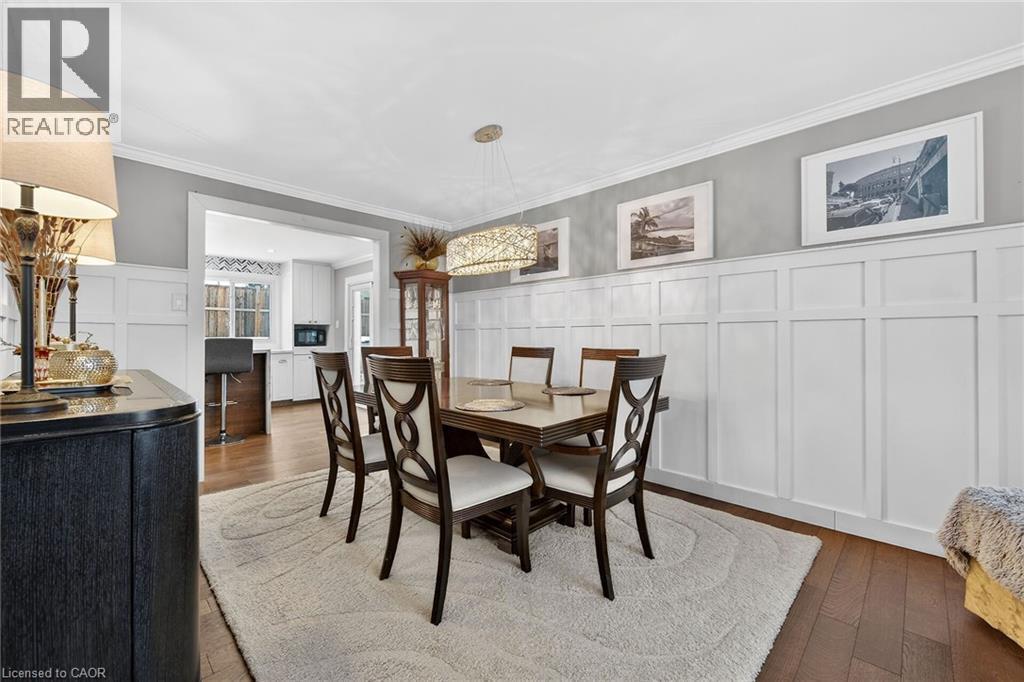 31 Maynard Street, Hamilton, ON - Indoor Photo Showing Dining Room