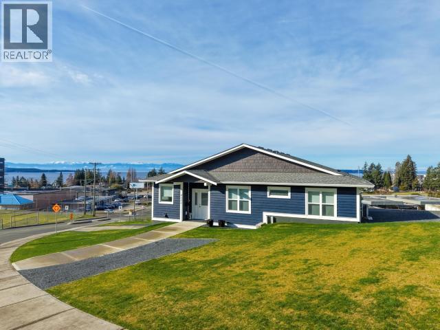 4351 Quebec Ave, Powell River, BC - Outdoor