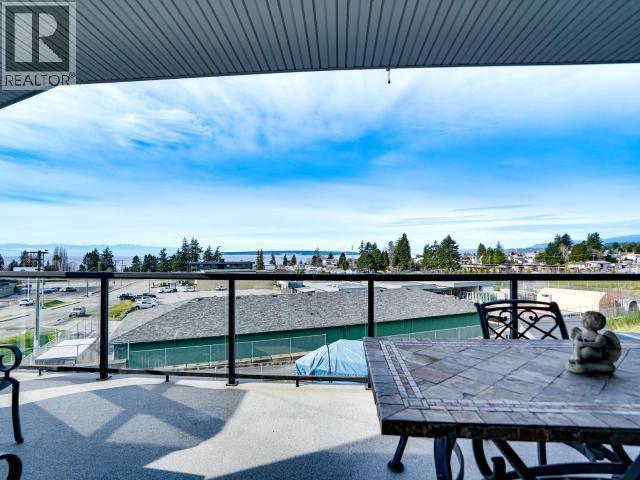 4351 Quebec Ave, Powell River, BC - Outdoor With View
