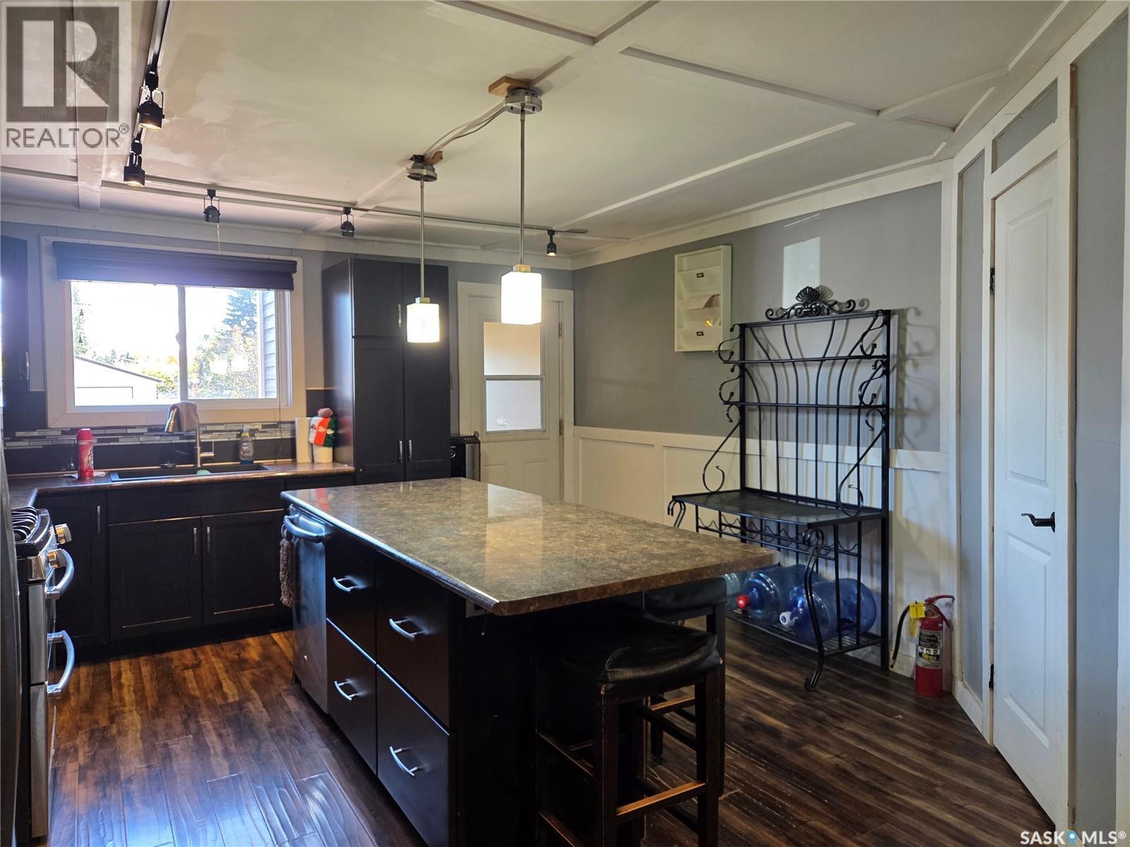 2011 Main Street, Edam, SK - Indoor Photo Showing Kitchen