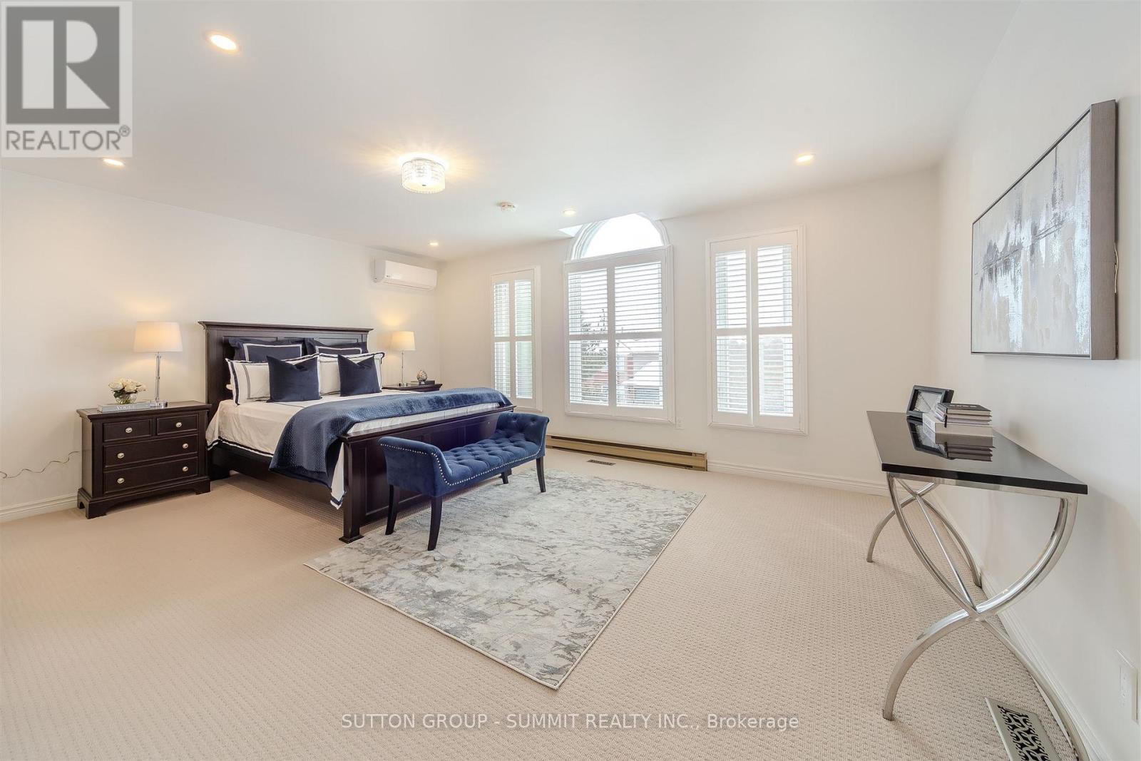 1104 Ambercroft Lane, Oakville, ON - Indoor Photo Showing Bedroom