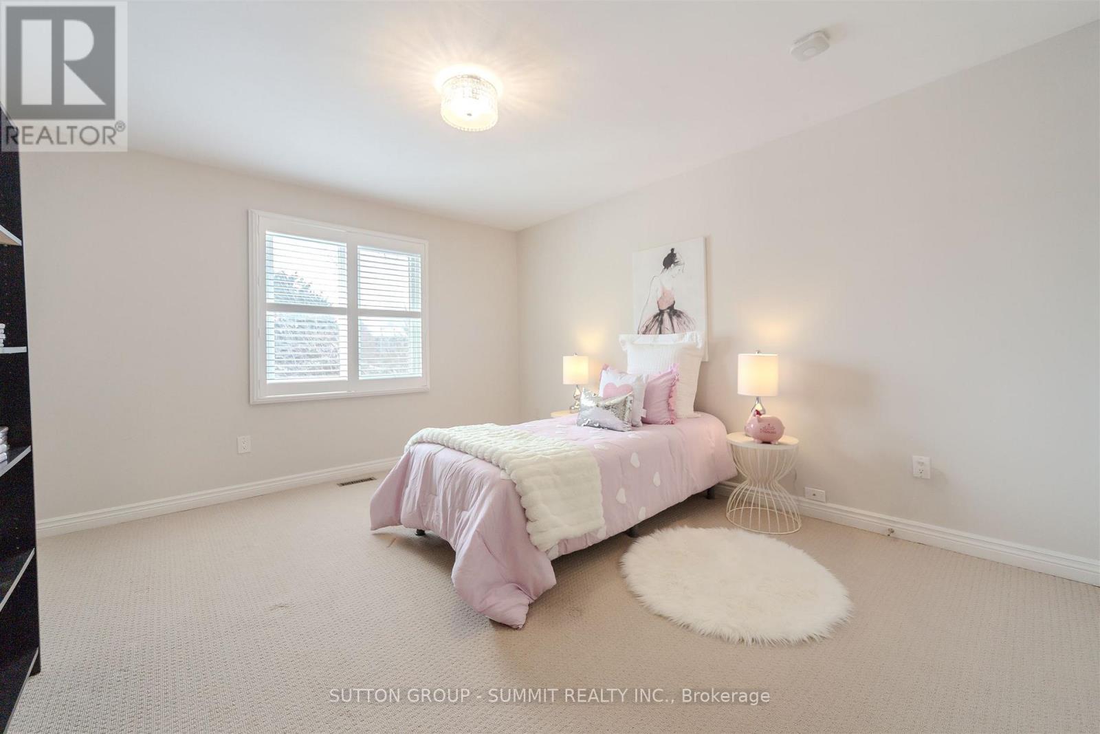 1104 Ambercroft Lane, Oakville, ON - Indoor Photo Showing Bedroom